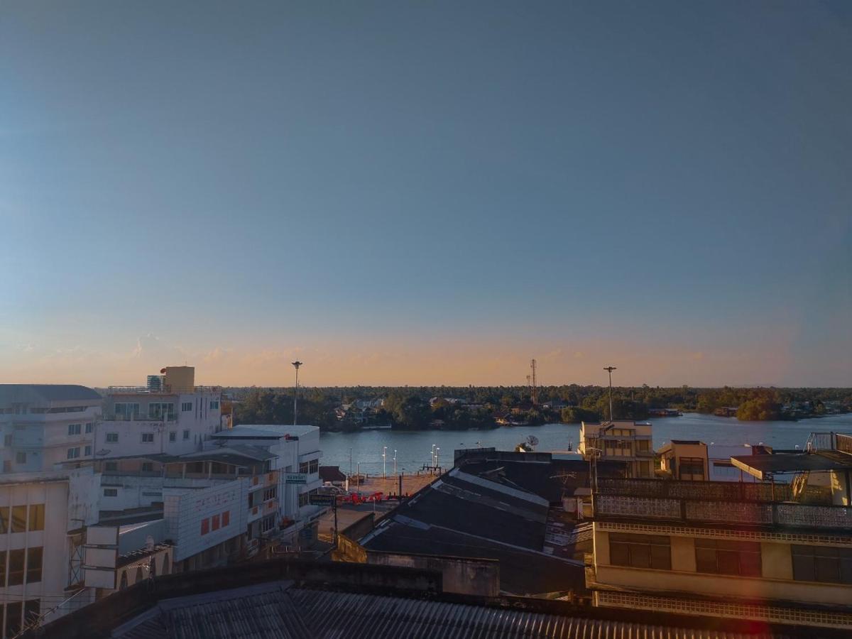 The Harbour Front Hotel Сураттхани Экстерьер фото